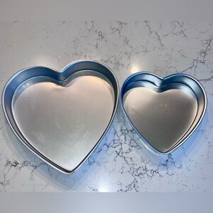 VTG Wilton Set Of 2 Heart Shaped Cake Pans, Aluminum Baking Ware Molds Valentine